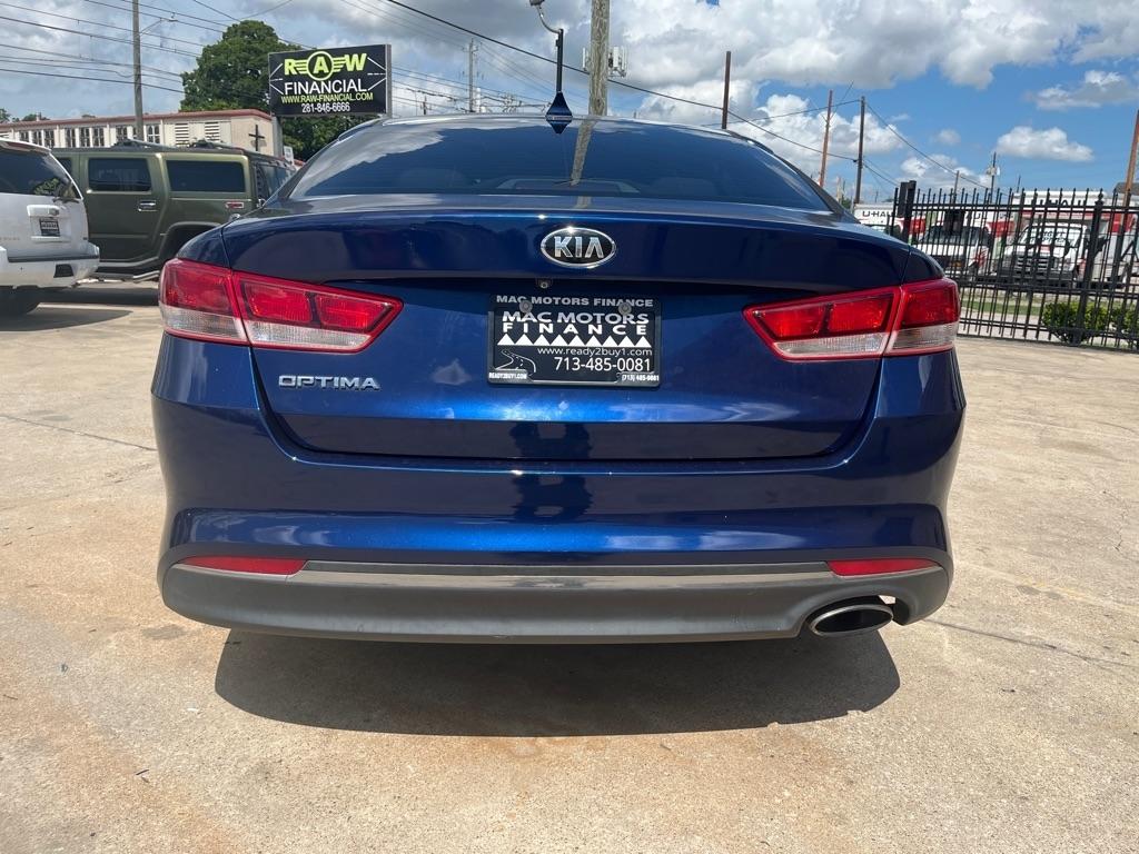 Kia Optima  2017