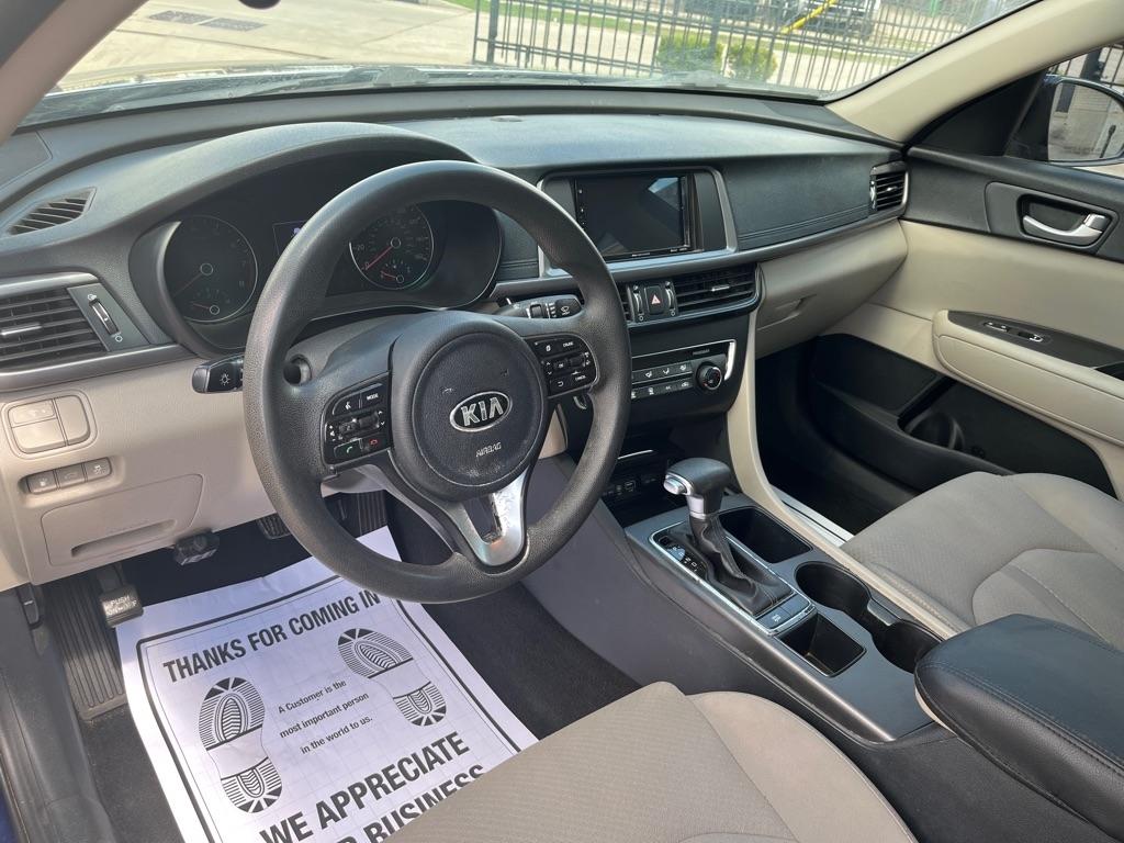 Kia Optima  2017