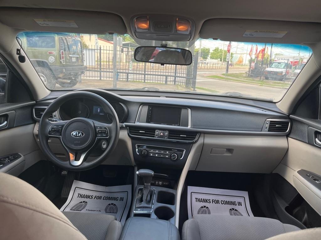 Kia Optima  2017