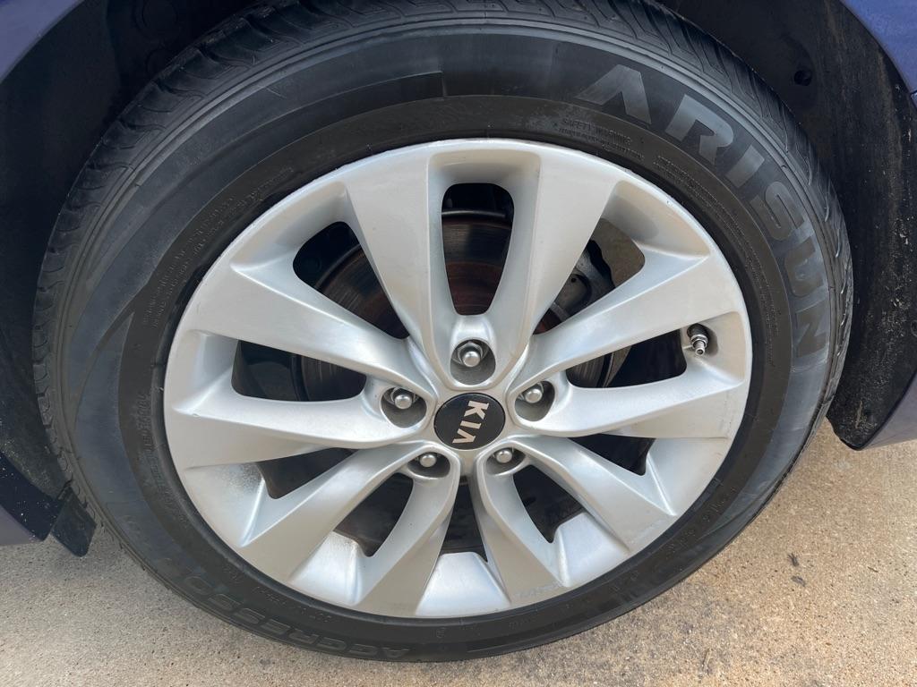 Kia Optima  2017