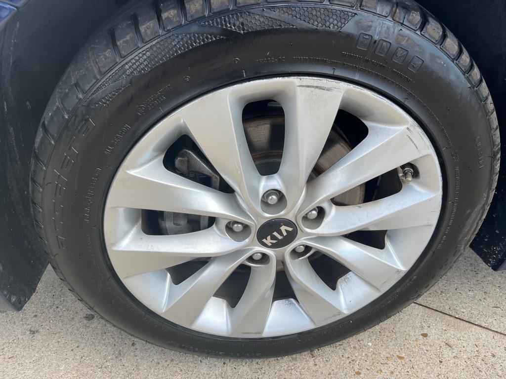 Kia Optima  2017