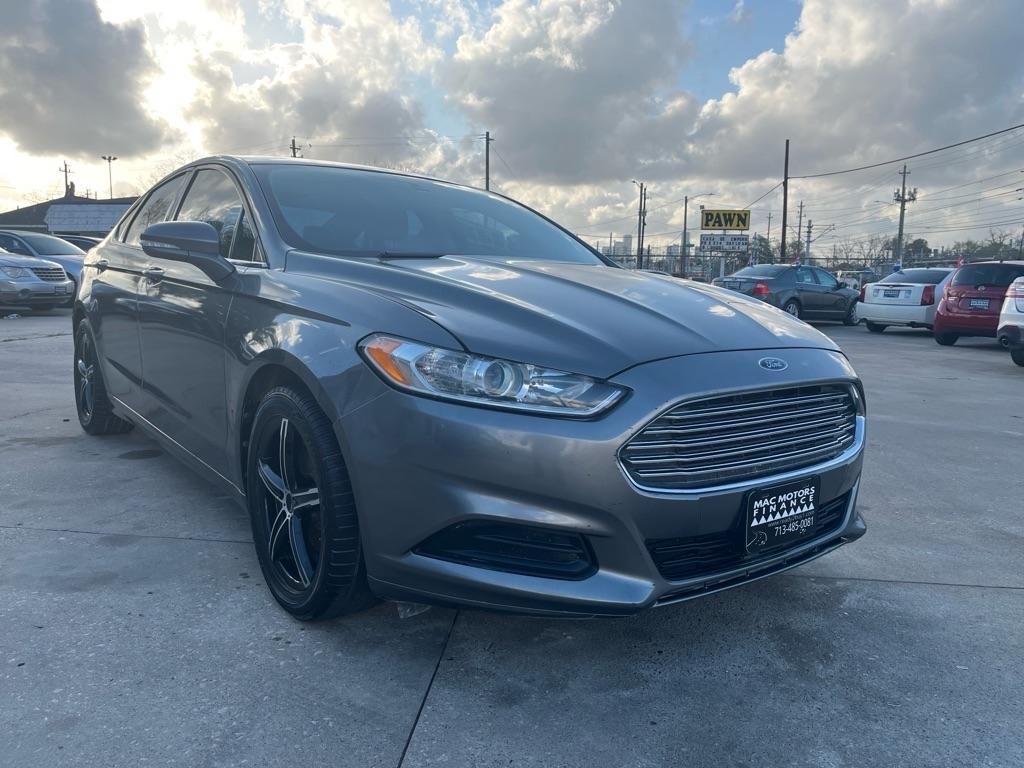 Ford Fusion SE 2013