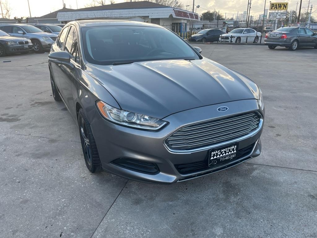 Ford Fusion SE 2013