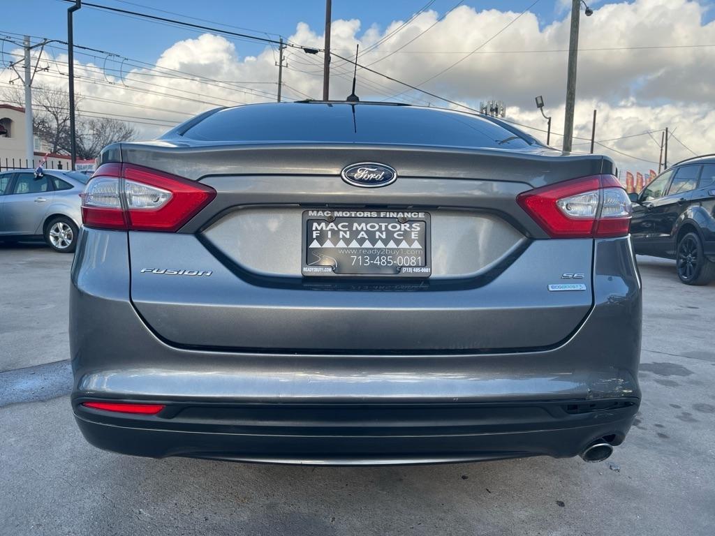 Ford Fusion SE 2013