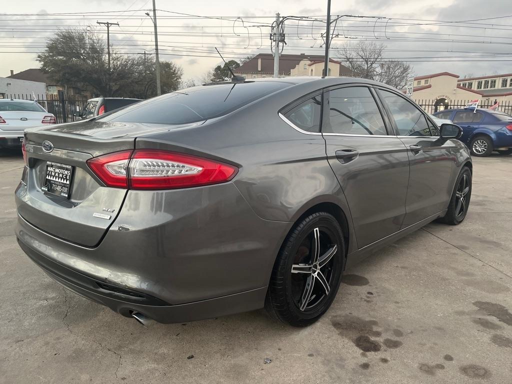 Ford Fusion SE 2013