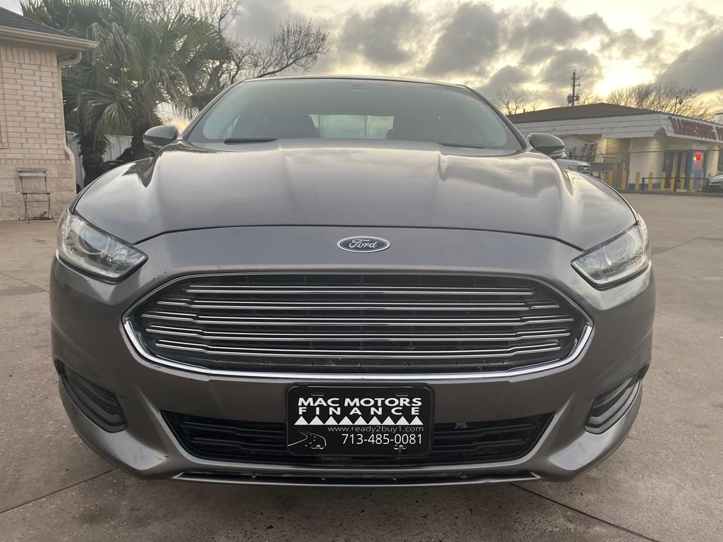 Ford Fusion SE 2013