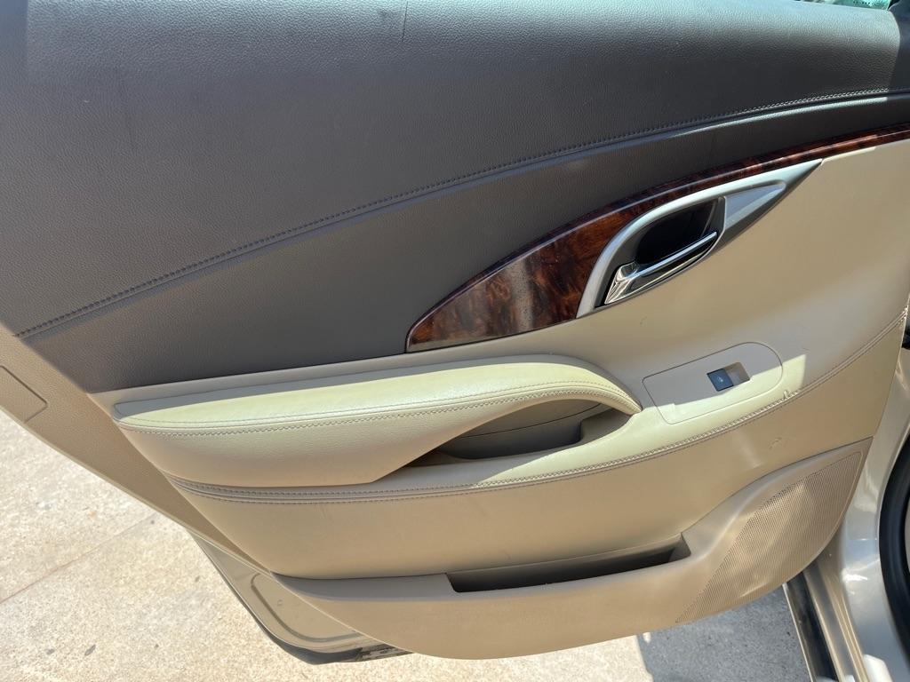 Buick LaCrosse Leather Package 2012