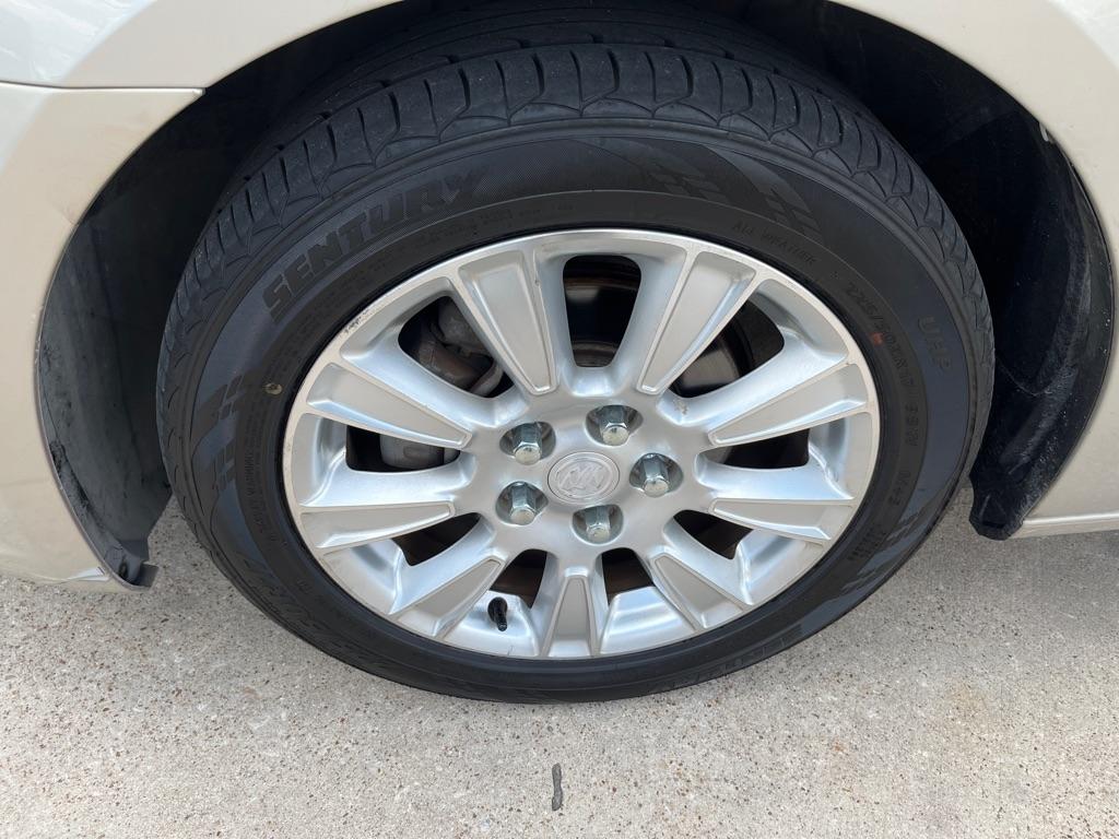 Buick LaCrosse Leather Package 2012
