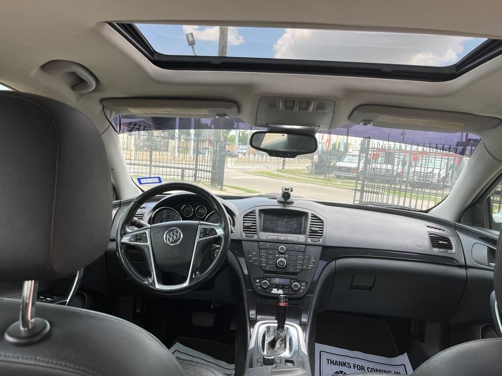 Buick Regal CXL Turbo - 4XT 2011
