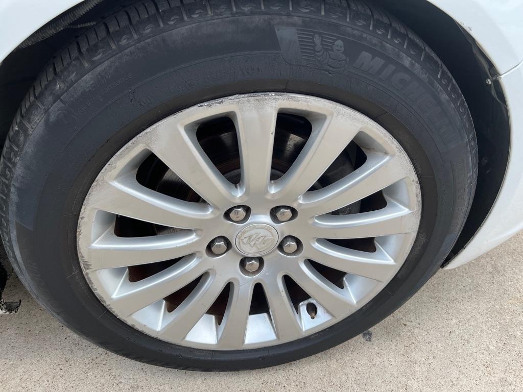 Buick Regal CXL Turbo - 4XT 2011