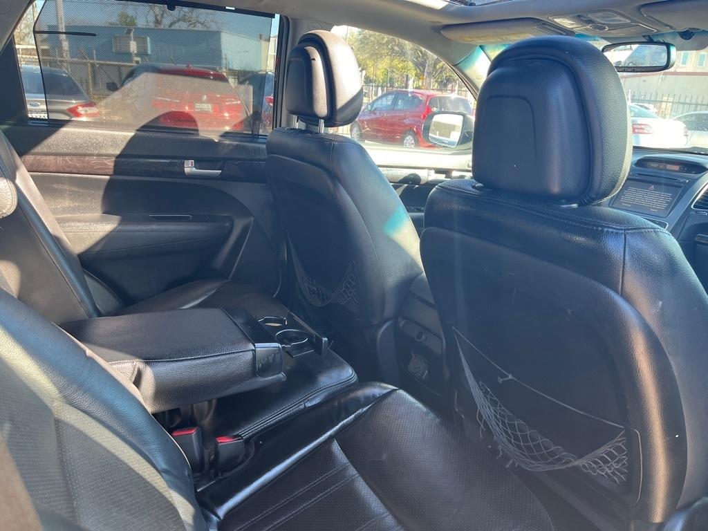 Kia Sorento SX V6 FWD 2014
