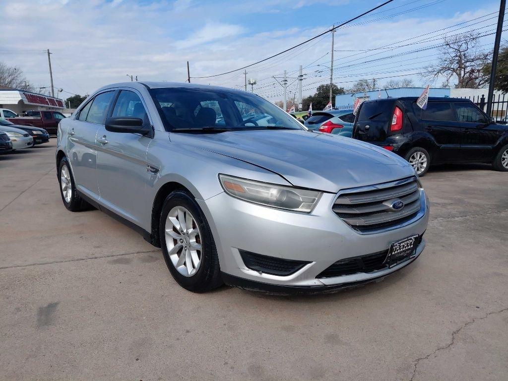 2014 Ford Taurus SE FWD's photo
