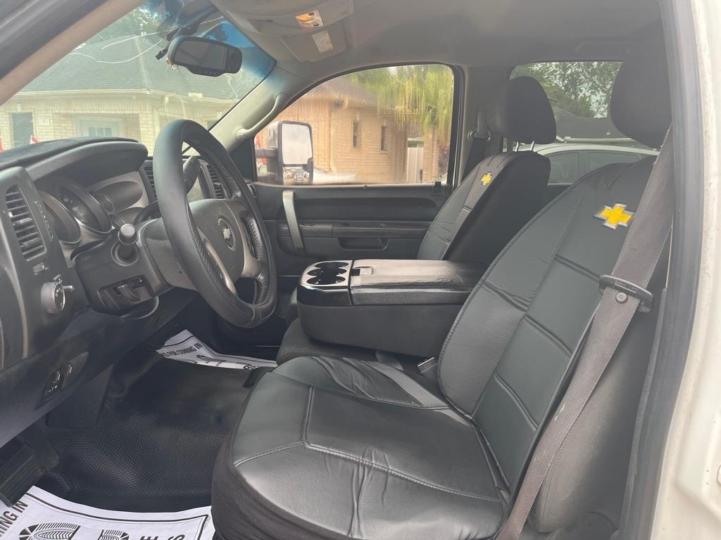 Chevrolet Silverado 2500HD LT Crew Cab 2WD 2012