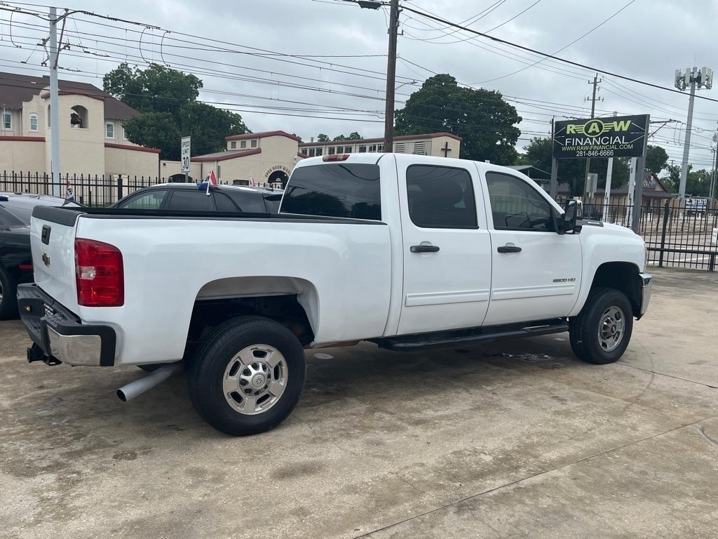 Chevrolet Silverado 2500HD LT Crew Cab 2WD 2012