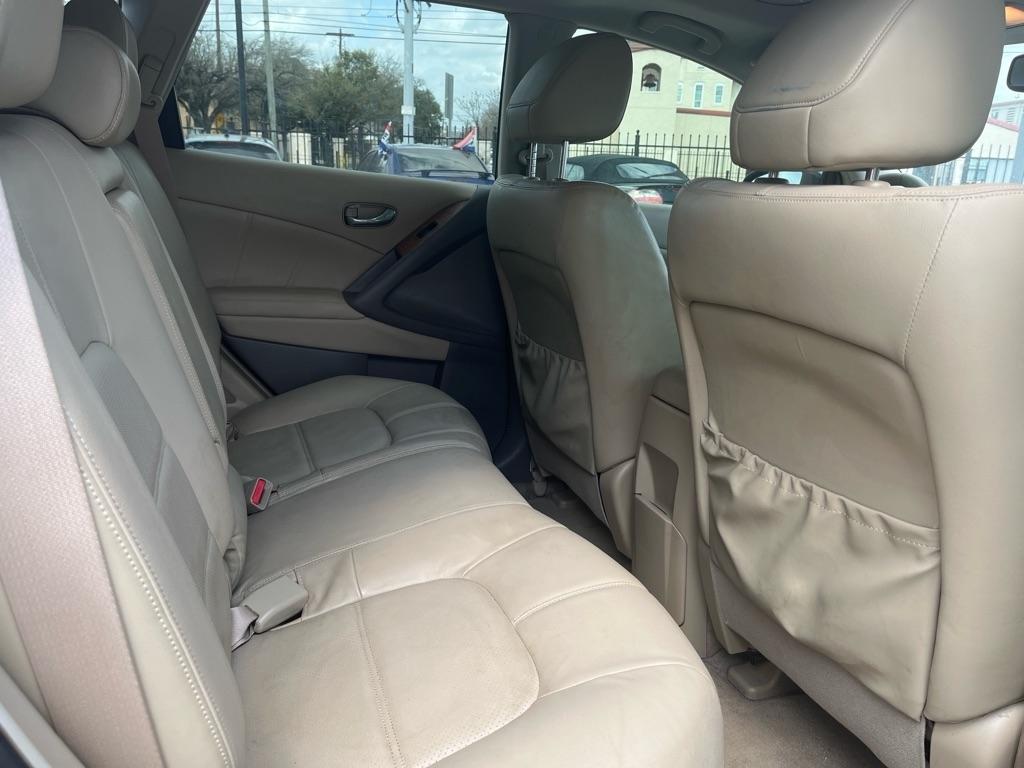 Nissan Rogue S AWD 2010