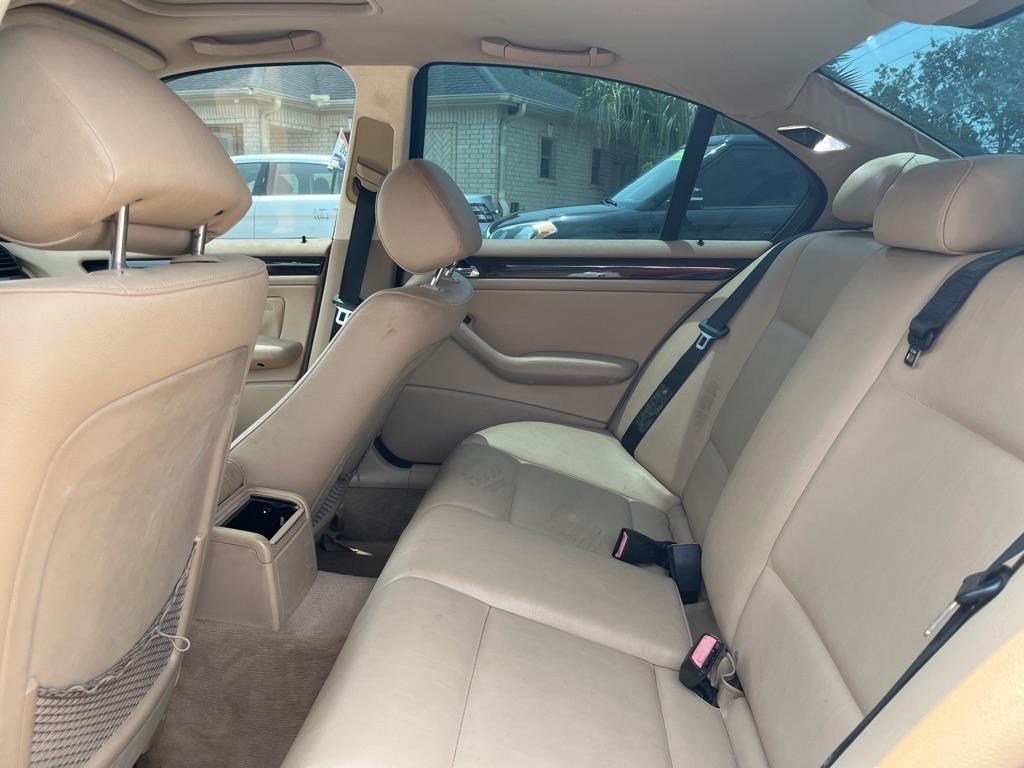 BMW 3-Series 325i Sedan 2005