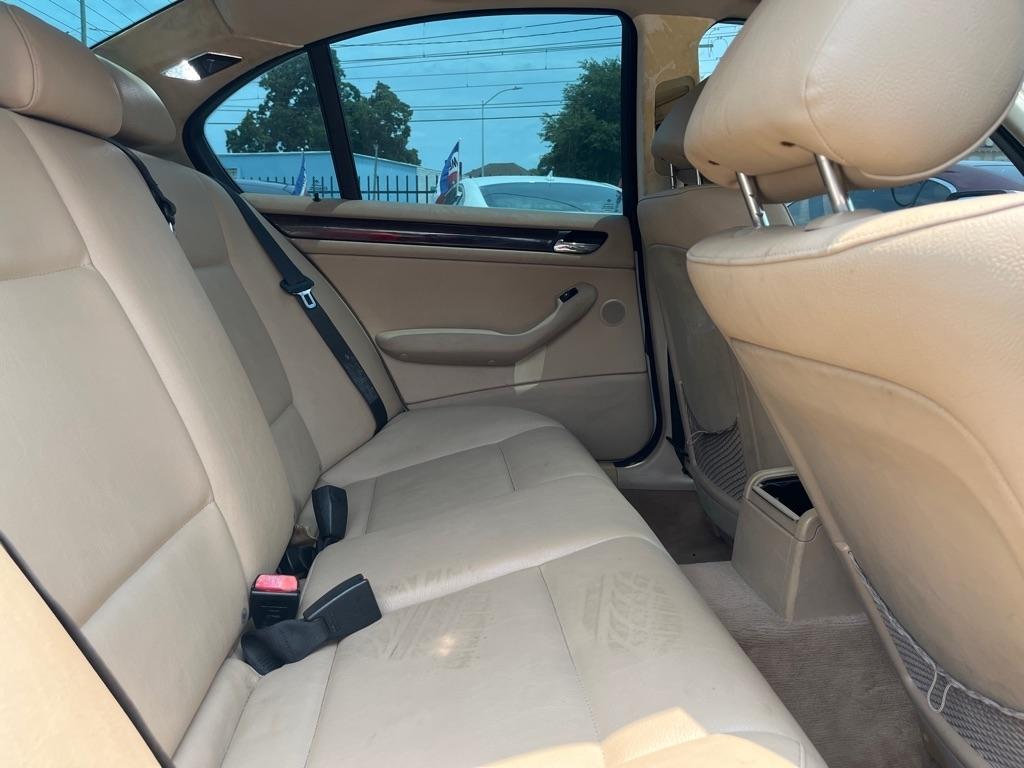 BMW 3-Series 325i Sedan 2005
