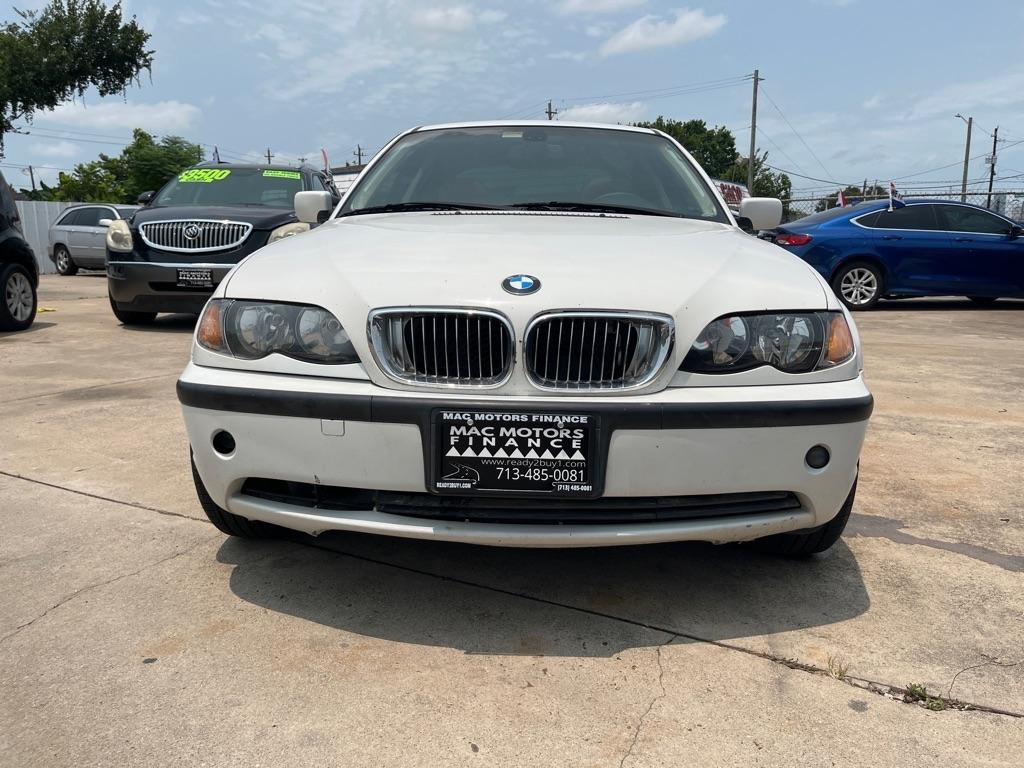 BMW 3-Series 325i Sedan 2005