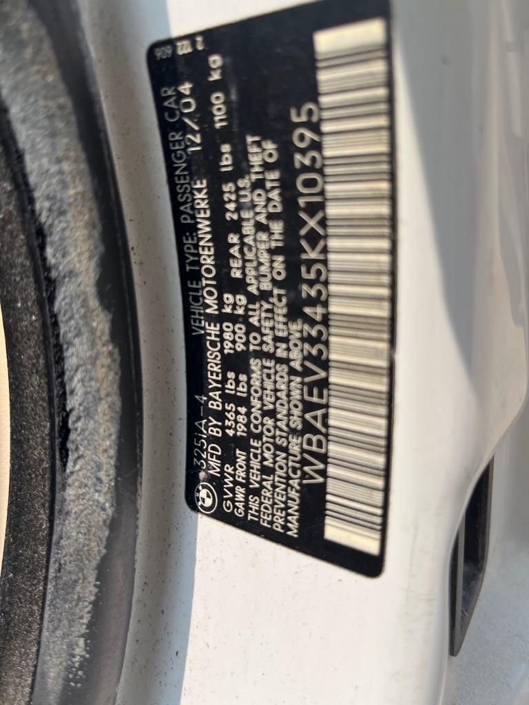 BMW 3-Series 325i Sedan 2005