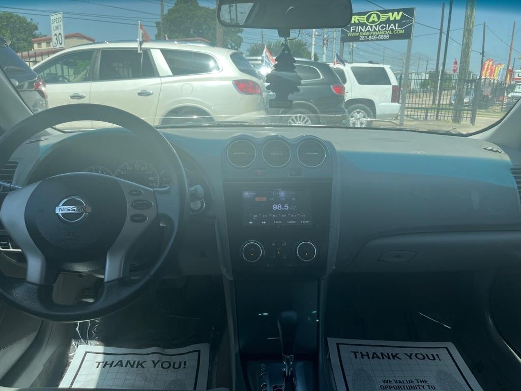 Nissan Altima 2.5 S 2012