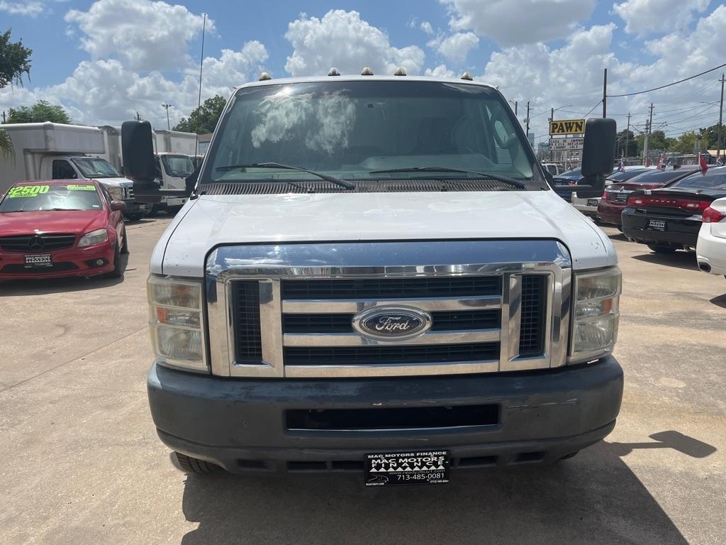 Ford Econoline E450 2012
