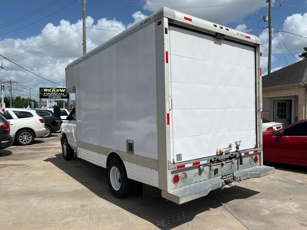 Ford Econoline E450 2010