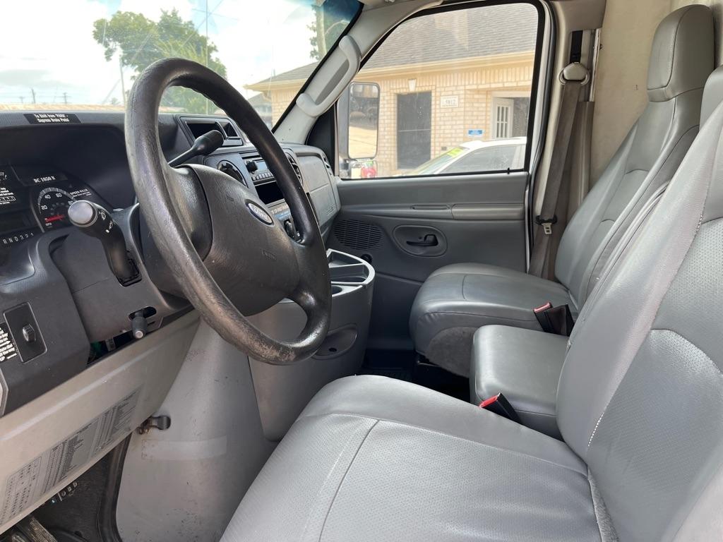 Ford Econoline E450 2010