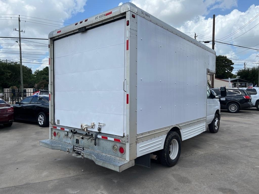 Ford Econoline E450 2010