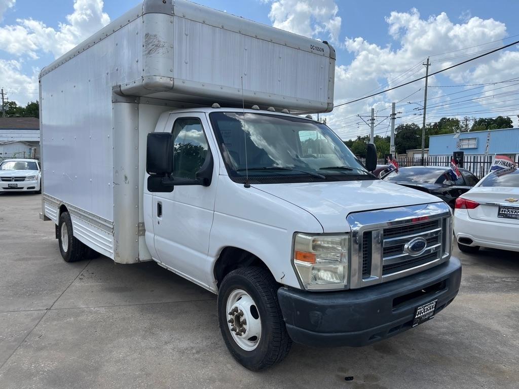 Ford Econoline E450 2010