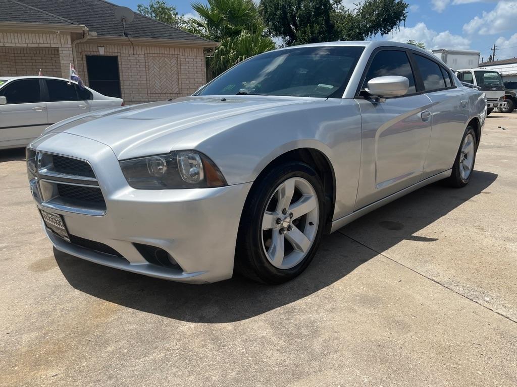 Dodge Charger SE 2012