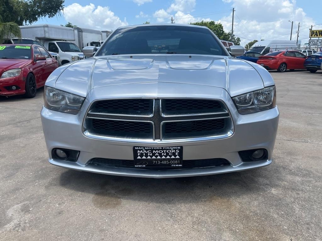 Dodge Charger SE 2012