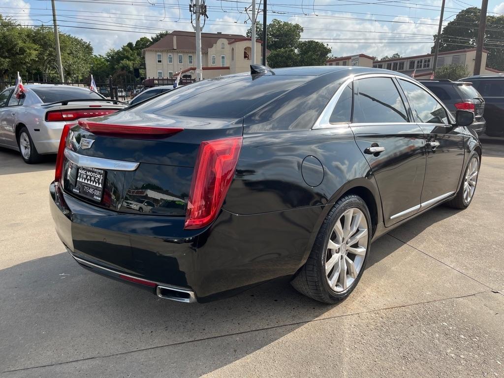 Cadillac XTS Luxury FWD 2016