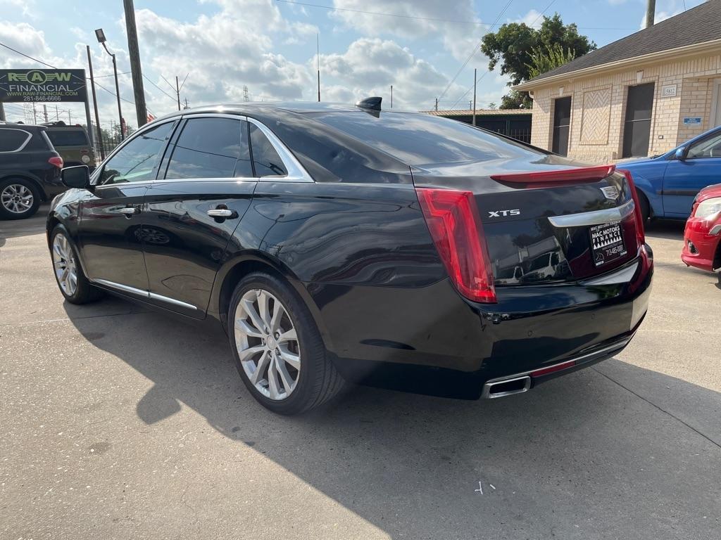 Cadillac XTS Luxury FWD 2016