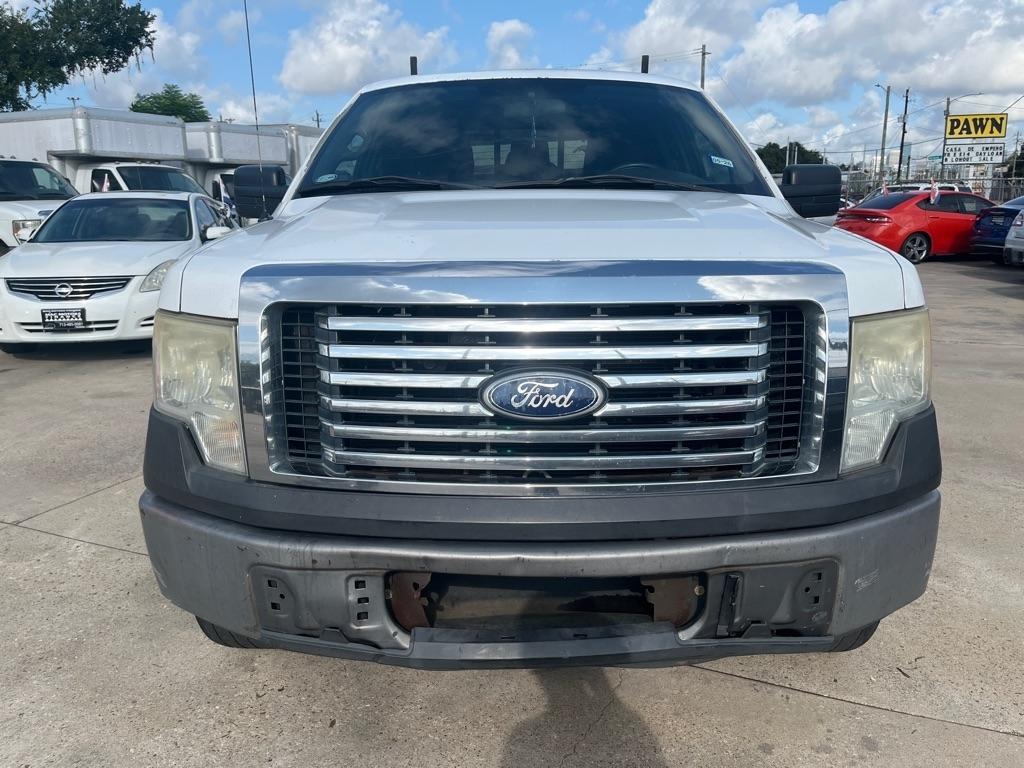 Ford F-150 XL SuperCab 8-ft. Bed 2WD 2012