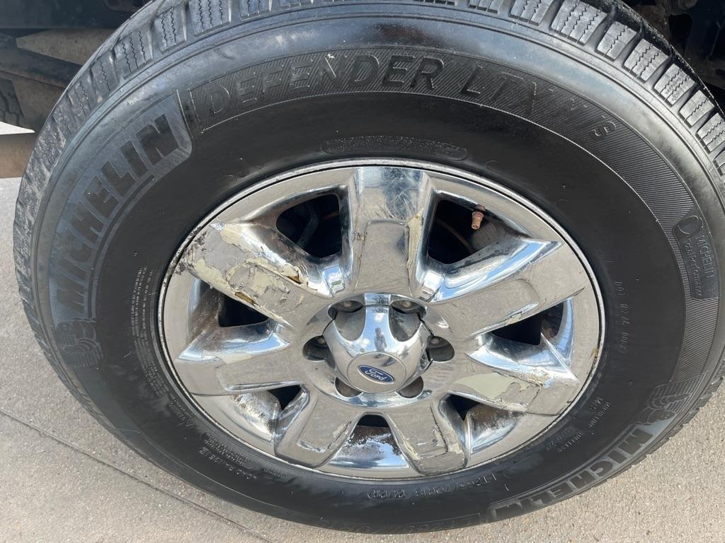 Ford F-150 XL SuperCab 8-ft. Bed 2WD 2012
