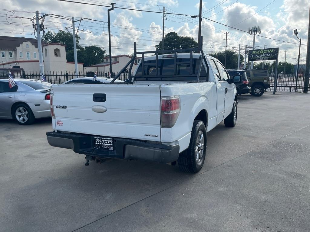 Ford F-150 XL SuperCab 8-ft. Bed 2WD 2012
