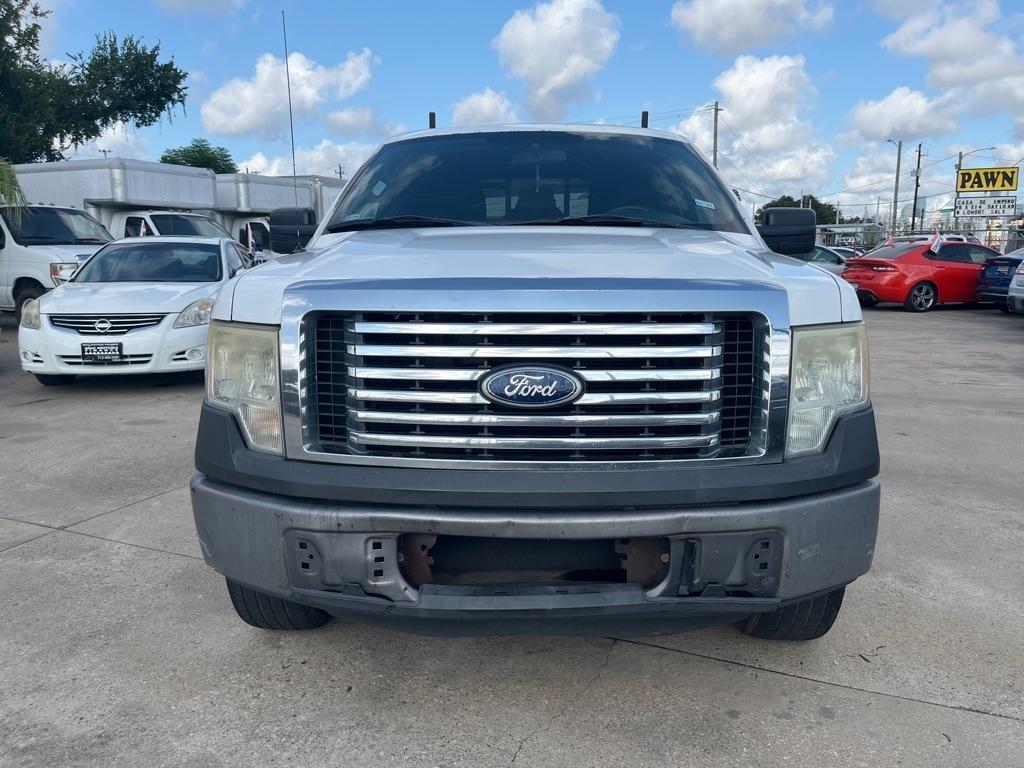 Ford F-150 XL SuperCab 8-ft. Bed 2WD 2012