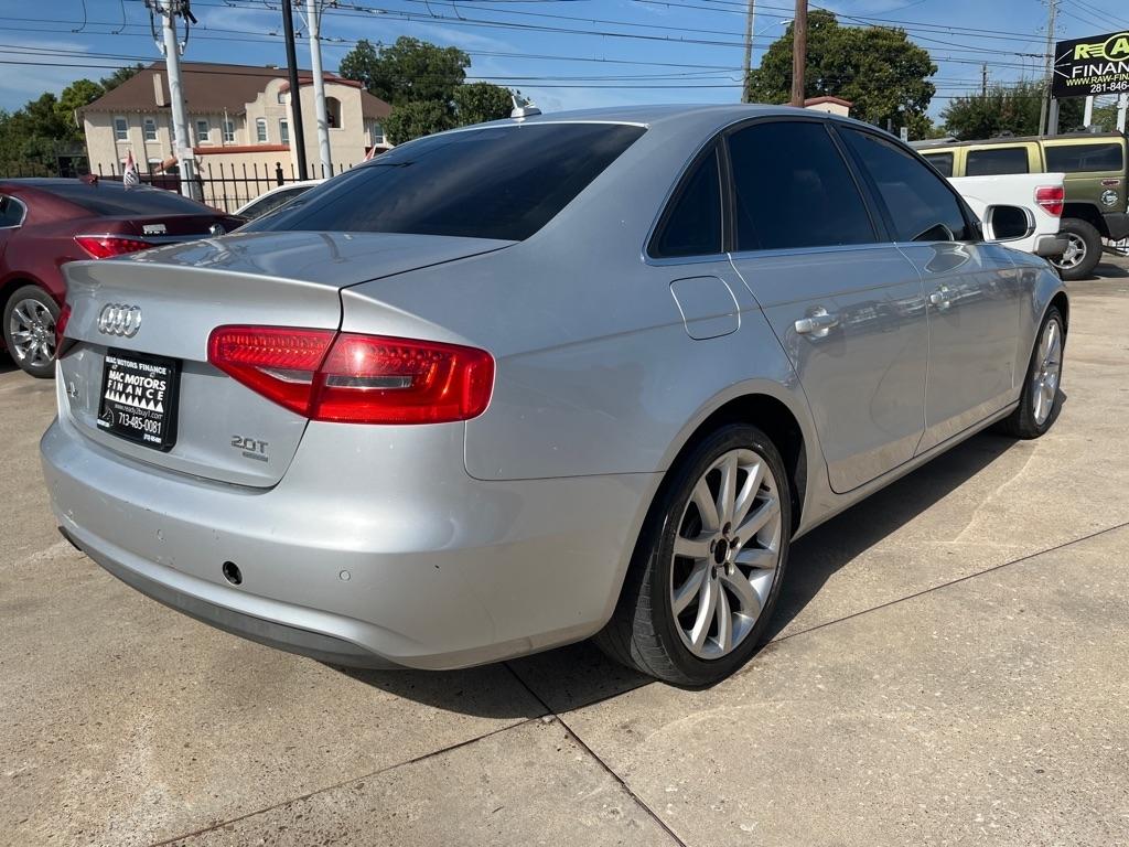 Audi A4 2.0T Sedan quattro Tiptronic 2013