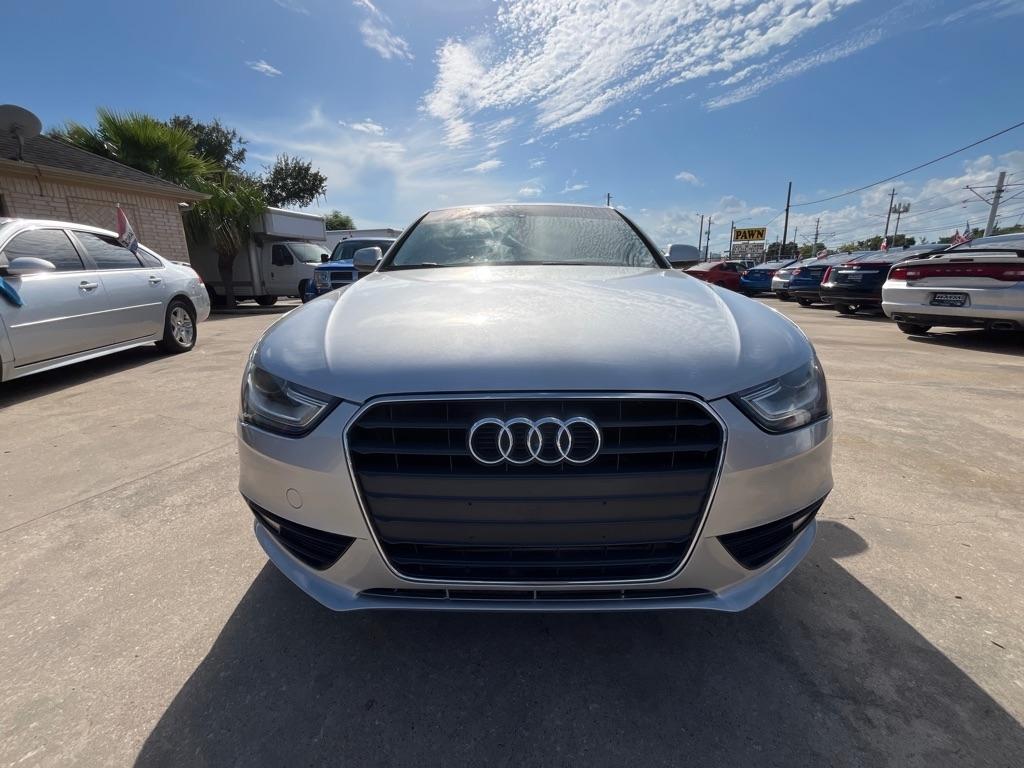 Audi A4 2.0T Sedan quattro Tiptronic 2013