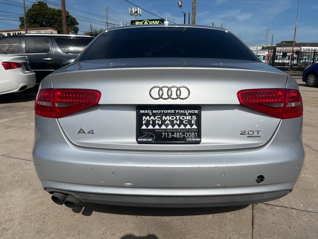 Audi A4 2.0T Sedan quattro Tiptronic 2013
