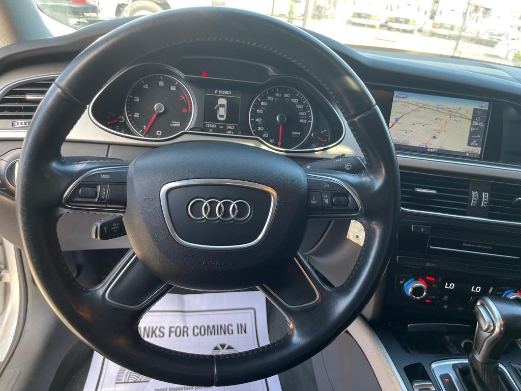 Audi A4 2.0T Sedan quattro Tiptronic 2013