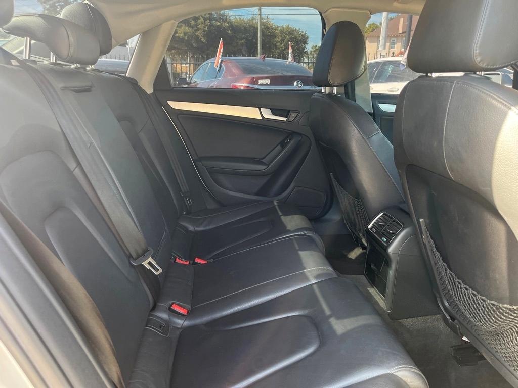 Audi A4 2.0T Sedan quattro Tiptronic 2013