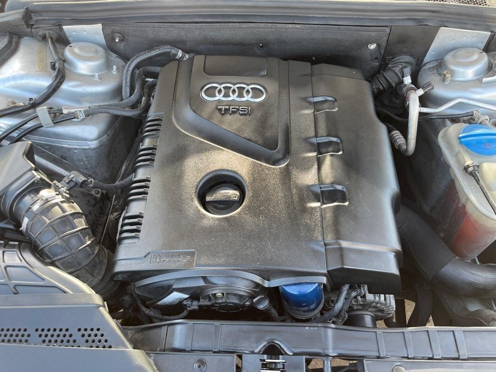 Audi A4 2.0T Sedan quattro Tiptronic 2013