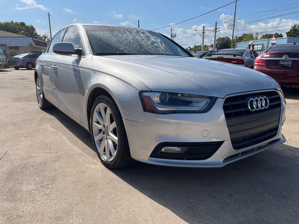 Audi A4 2.0T Sedan quattro Tiptronic 2013