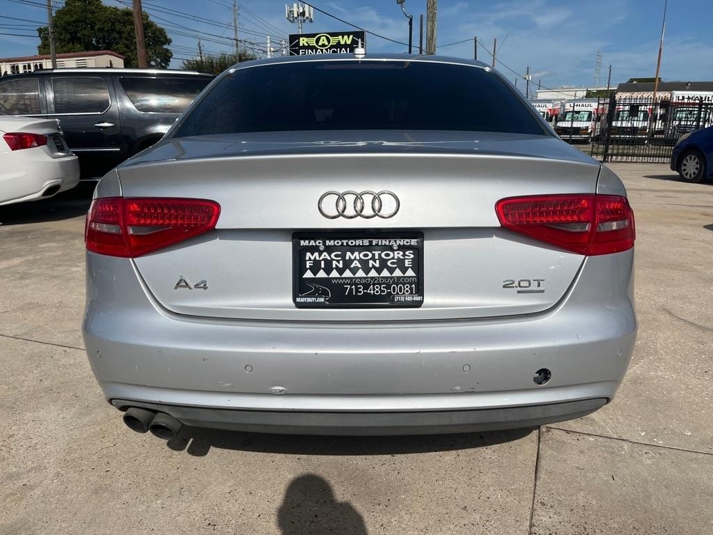Audi A4 2.0T Sedan quattro Tiptronic 2013
