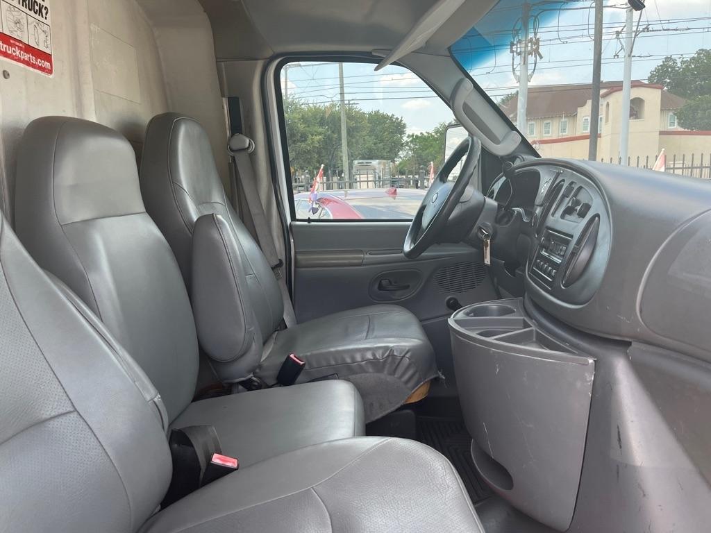 Ford Econoline E-450 2008