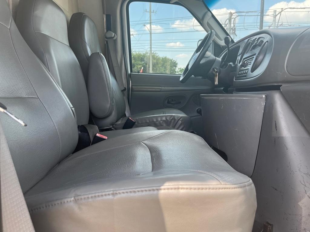 Ford Econoline E-450 2008