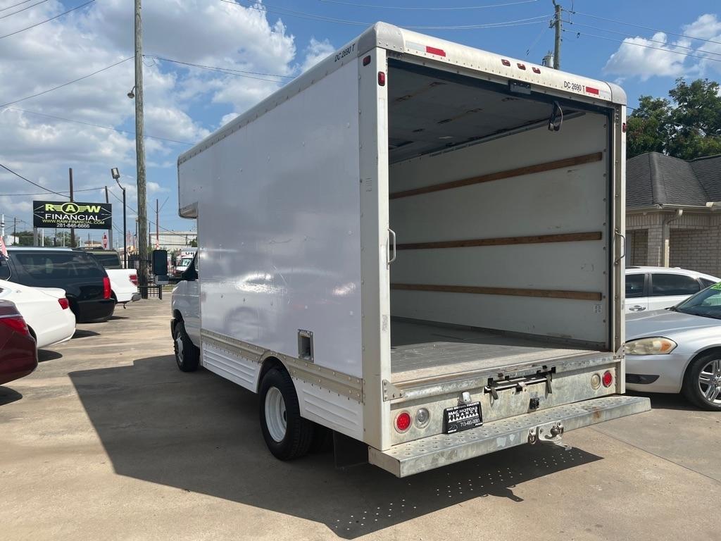 Ford Econoline E-450 2008