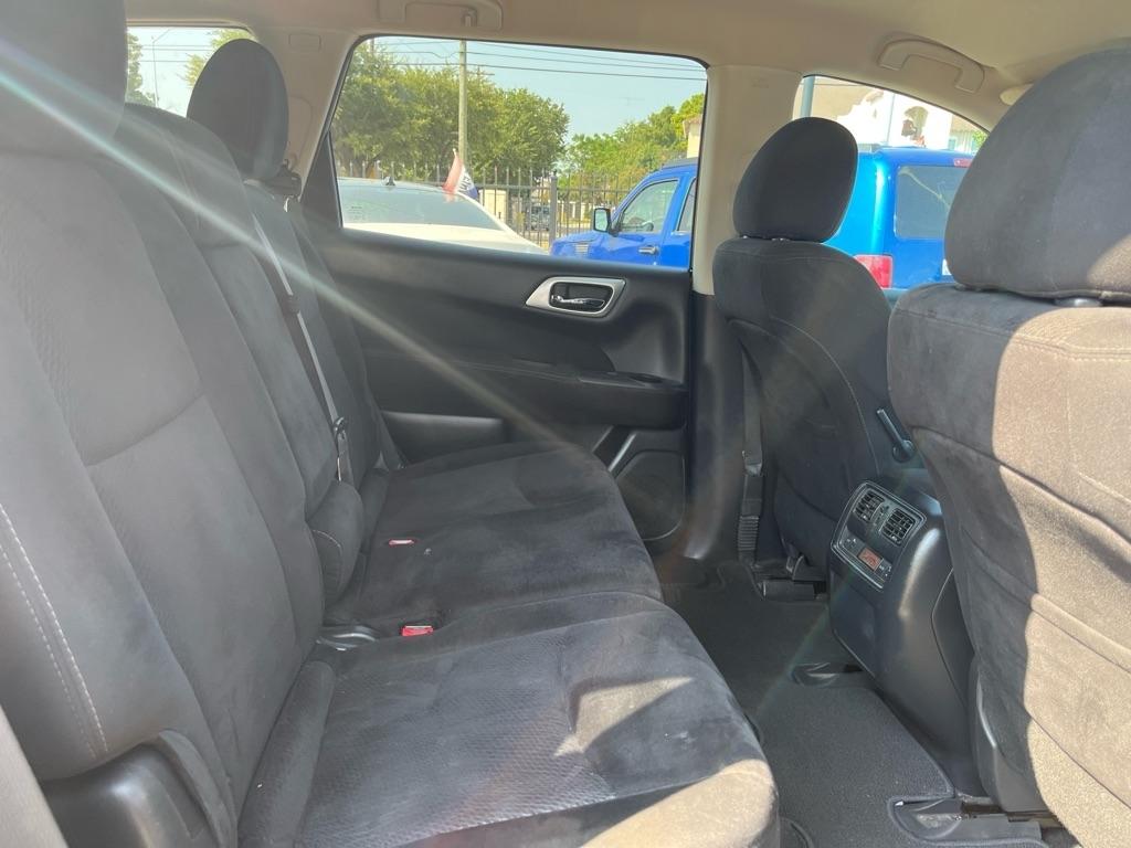Nissan Pathfinder S 2WD 2015