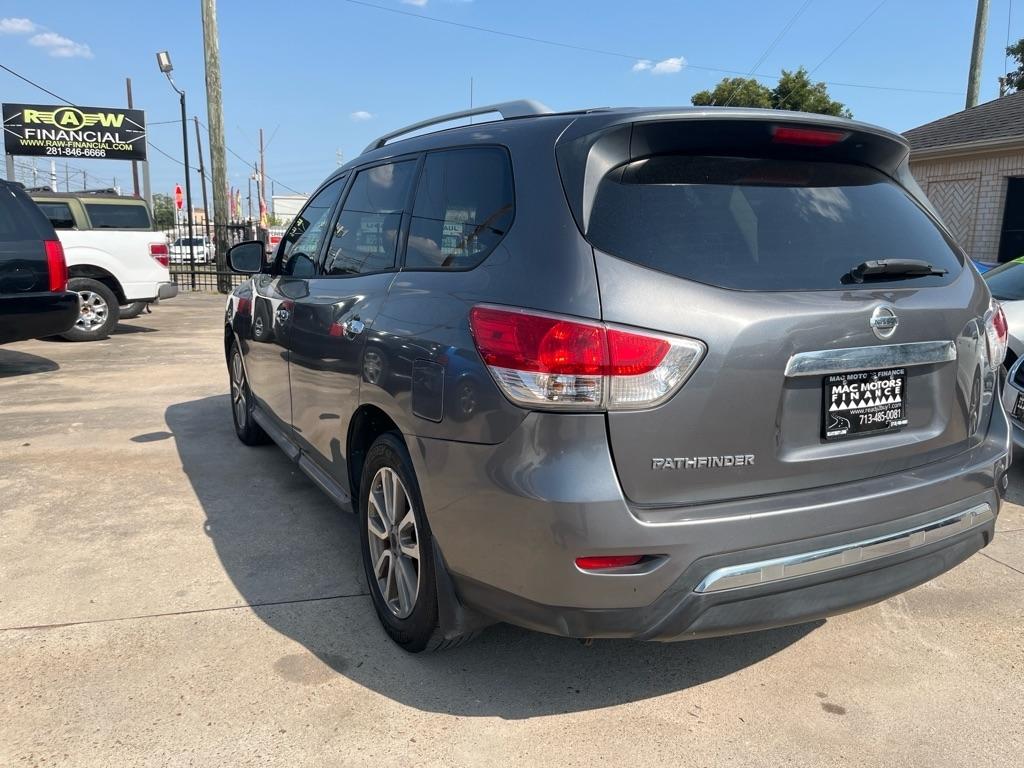 Nissan Pathfinder S 2WD 2015